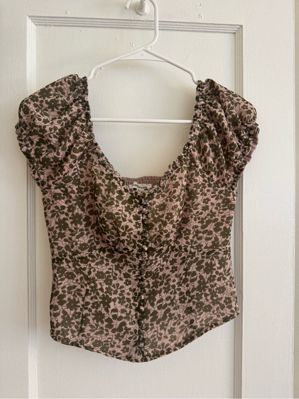 Heartloom Pink Floral Puff-Sleeve Button Front Top